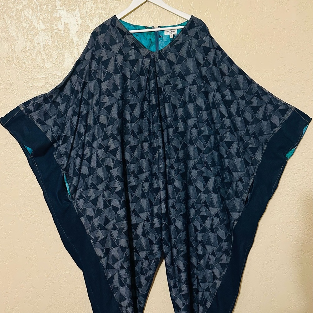 💥💥SASSY JONES OVERSIZED DENIM JUMPSUIT 💥💥 - Picture 4 of 5